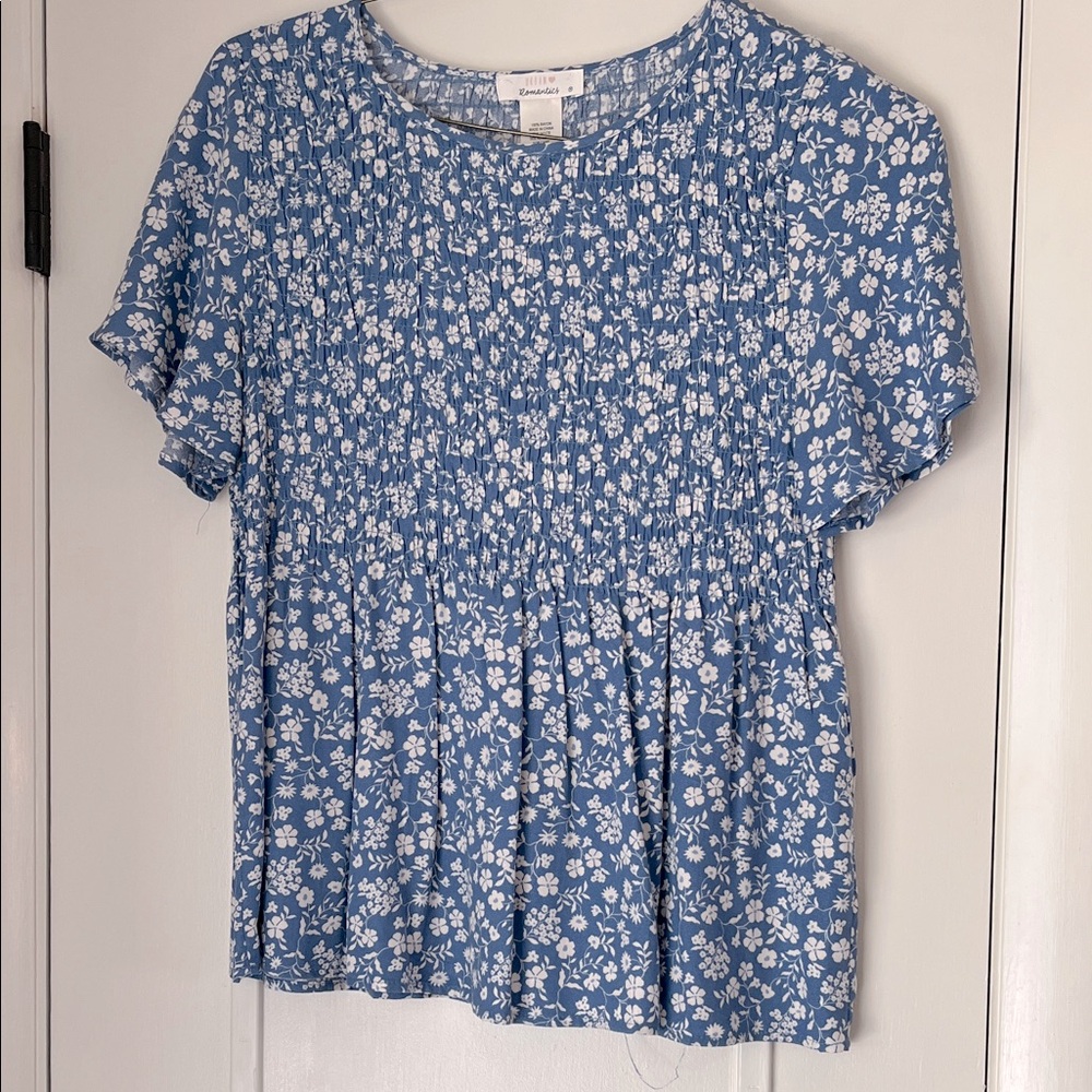 URBAN Romantics Blue and White Floral Blouse